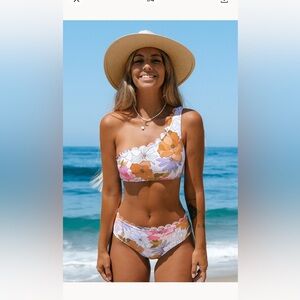 CUPSHE one shoulder top and hipster bikini set